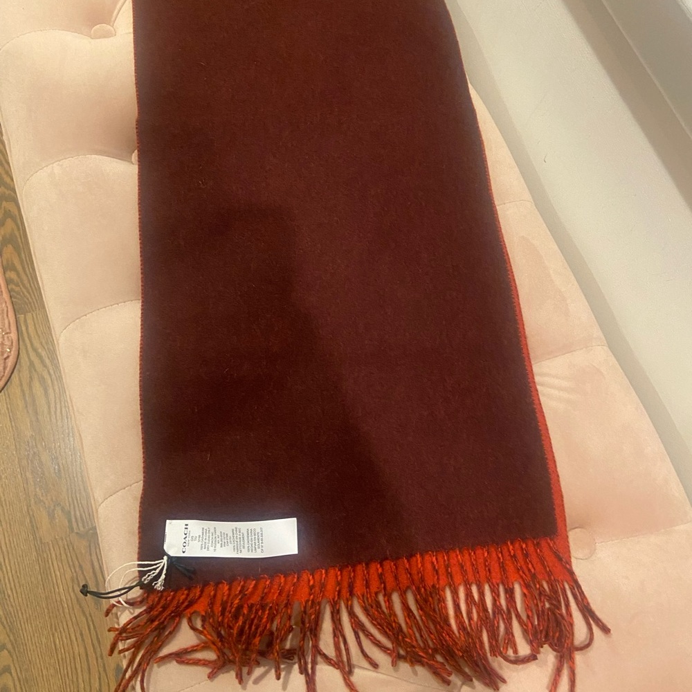 Coach Scarf 🧣 - Picture 5 of 6
